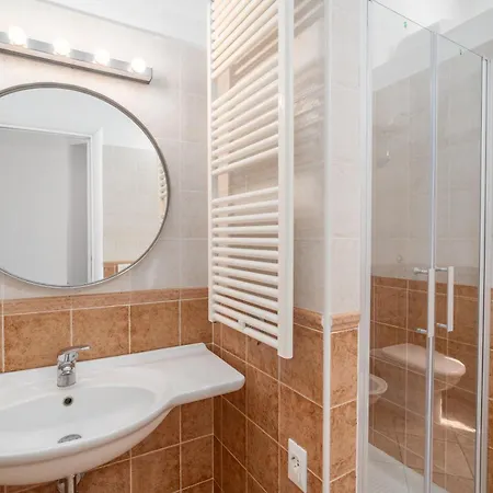 Apartment Excelsior - *